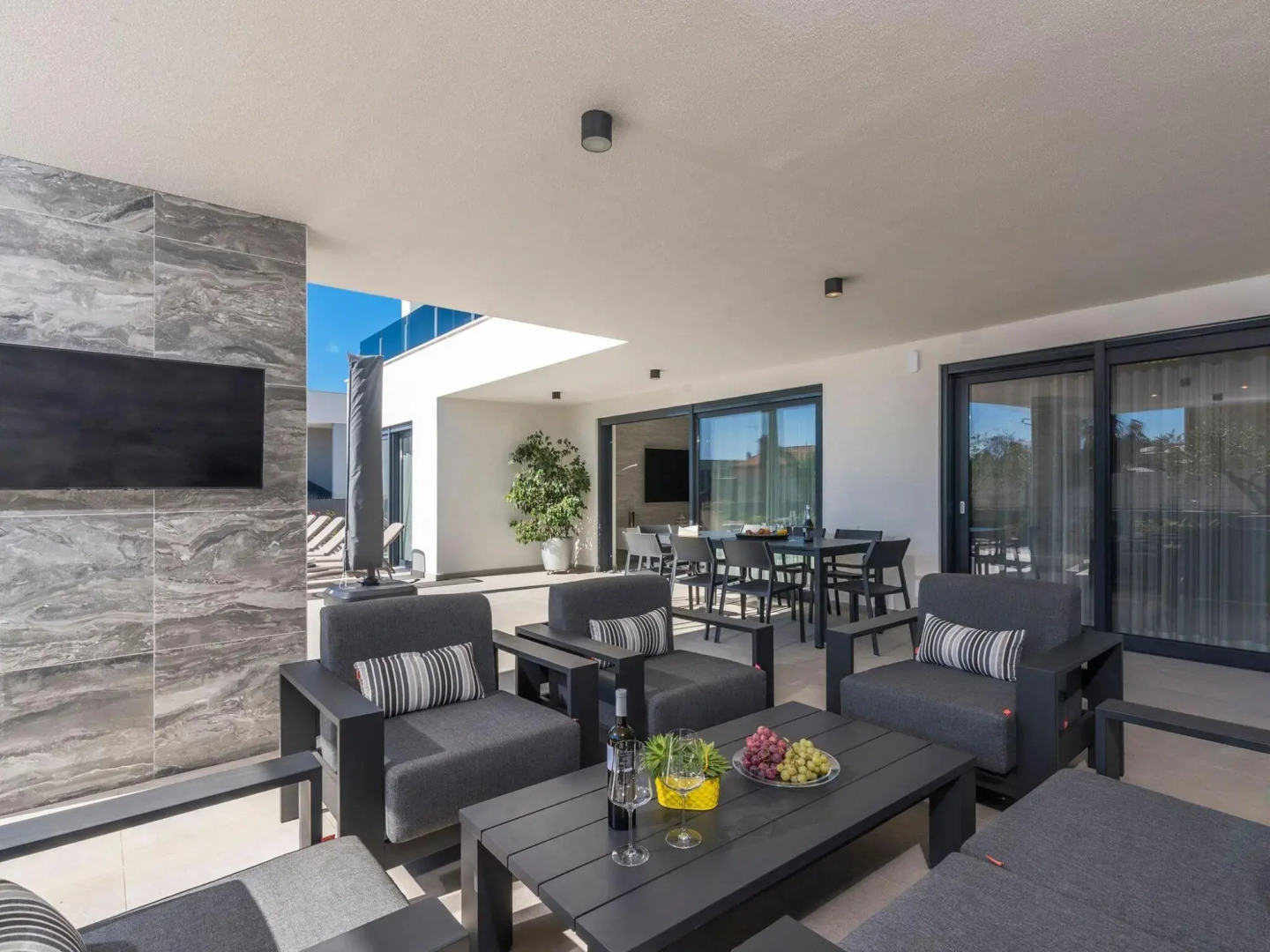 Amazing Holiday Home In Novigrad With Bubble Bath