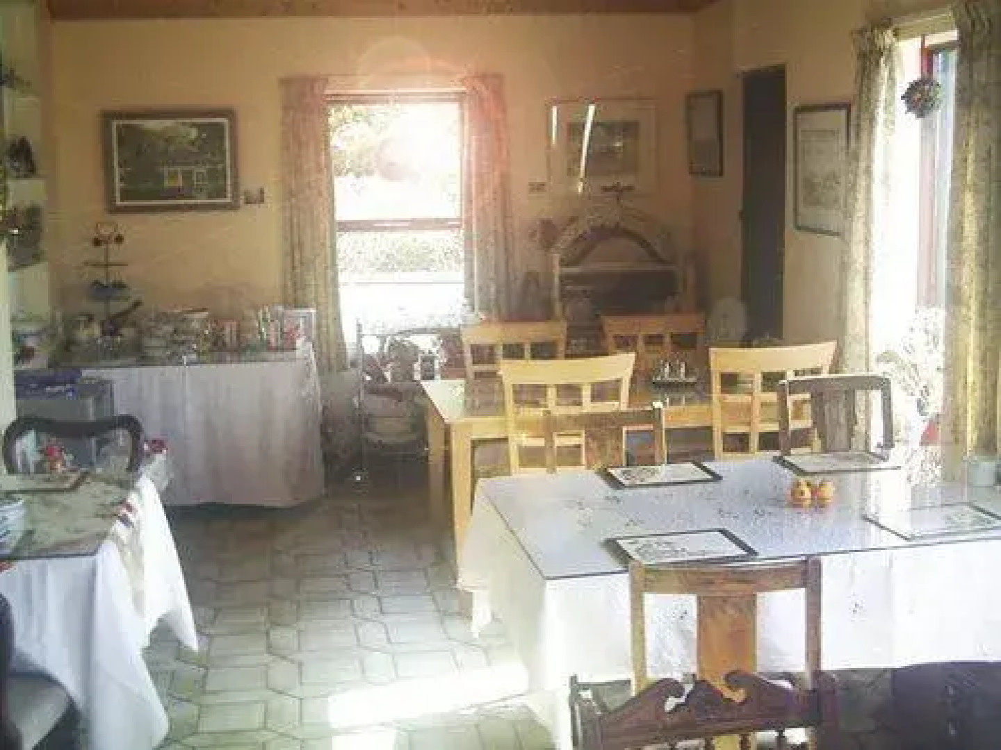 Clinton'S Woodview Farmhouse