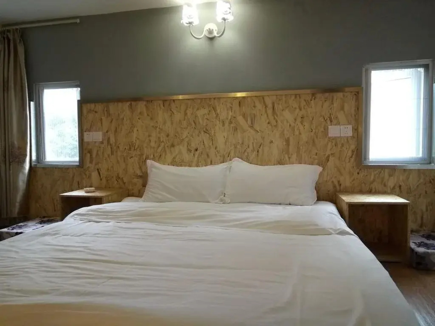 Blooming Azaleas International Youth Hostel