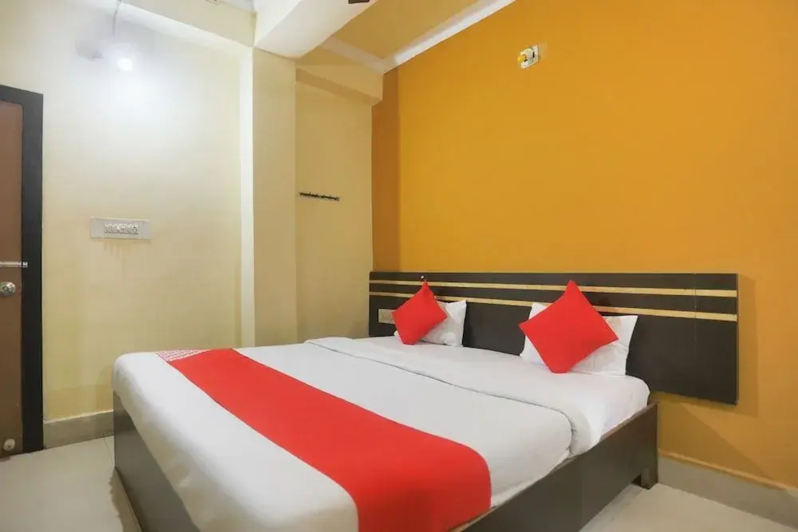 Hotel Trishakti by OYO Rooms