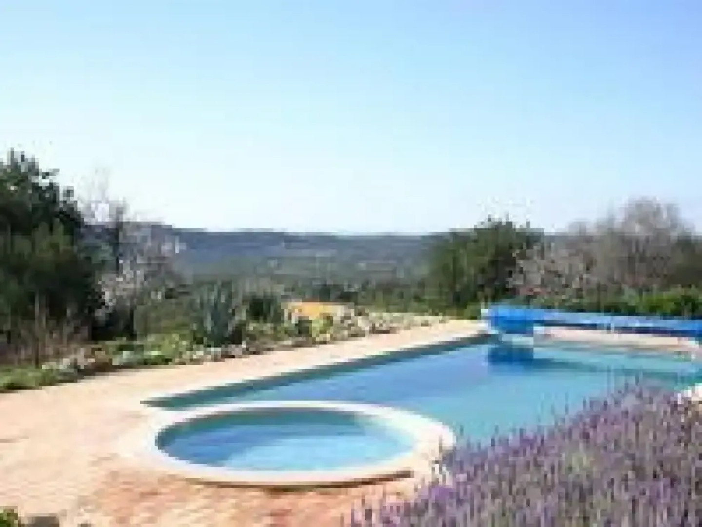 Quinta Amarela XL by Portucasa