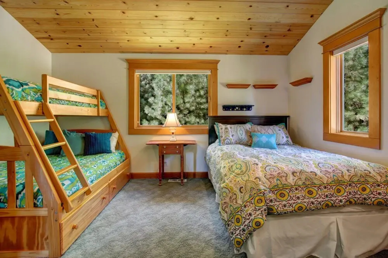 Mountain Acres - Four Bedroom Cabin with Hot Tub