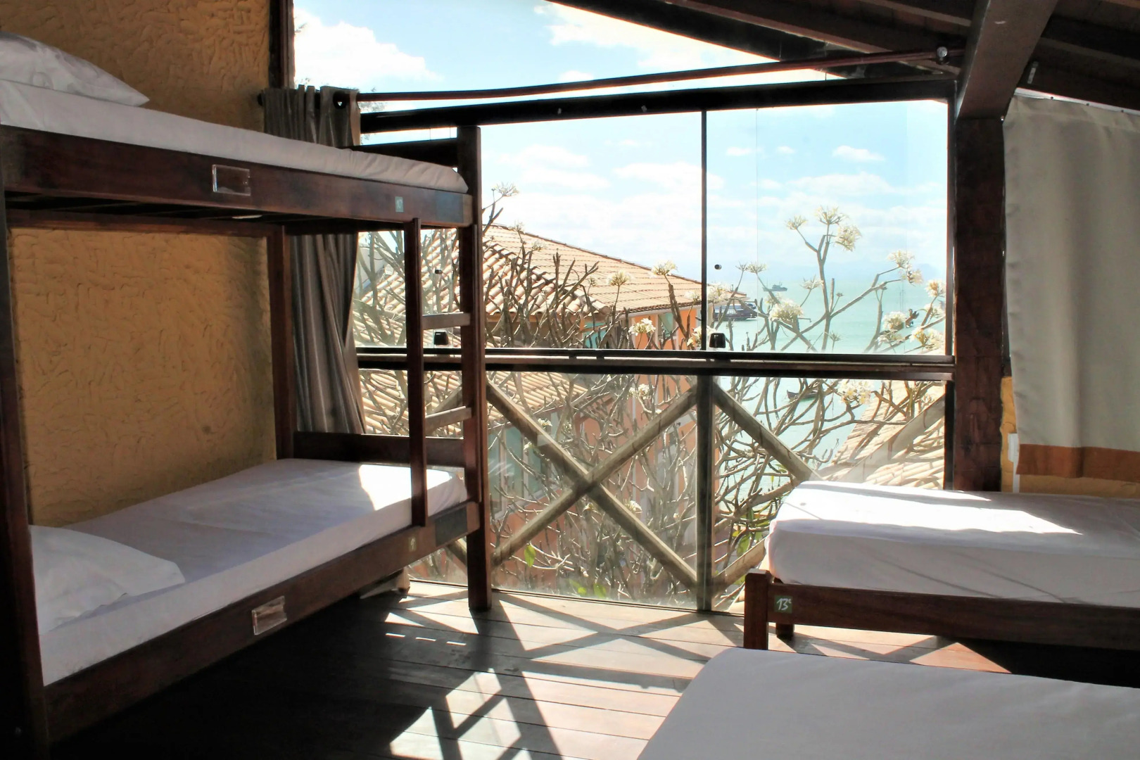 Bamboo Búzios Hostel