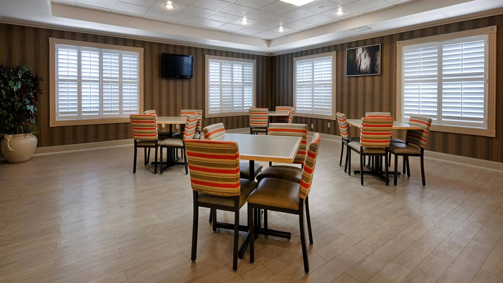 Best Western Plus Rama Inn & Suites