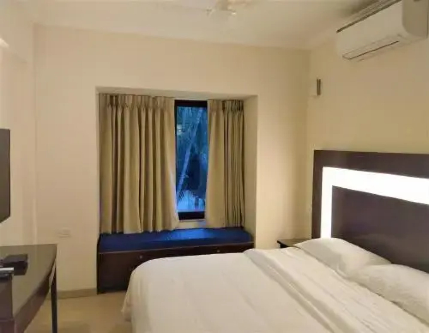 Casa Legend Suites Candolim