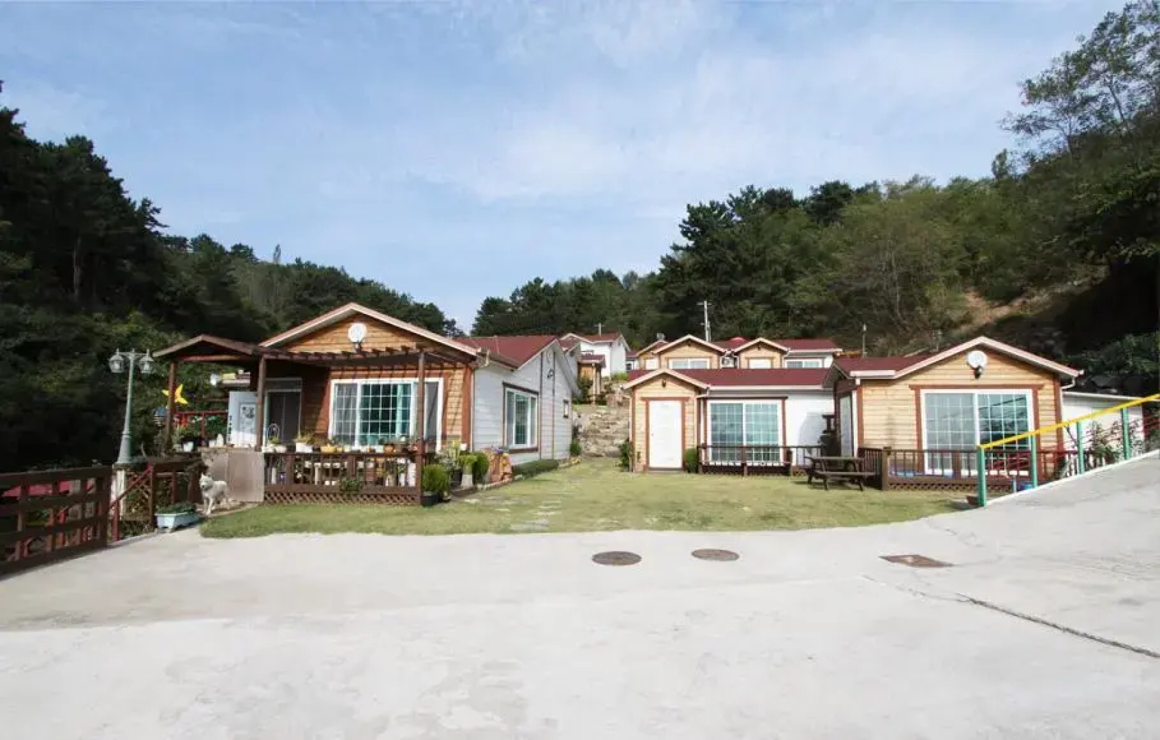 Youngduk Badagongwon Pension