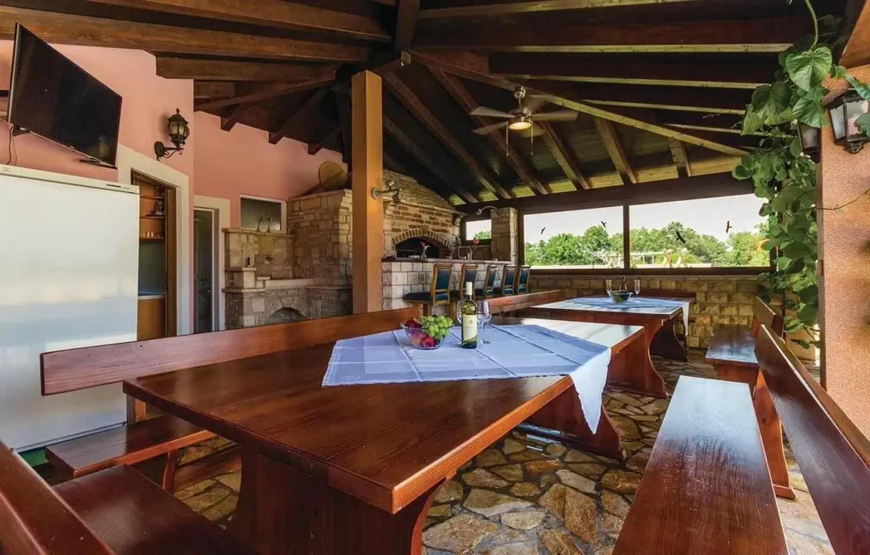 Nice Home in Pula With Sauna, Wifi and 8 Bedrooms