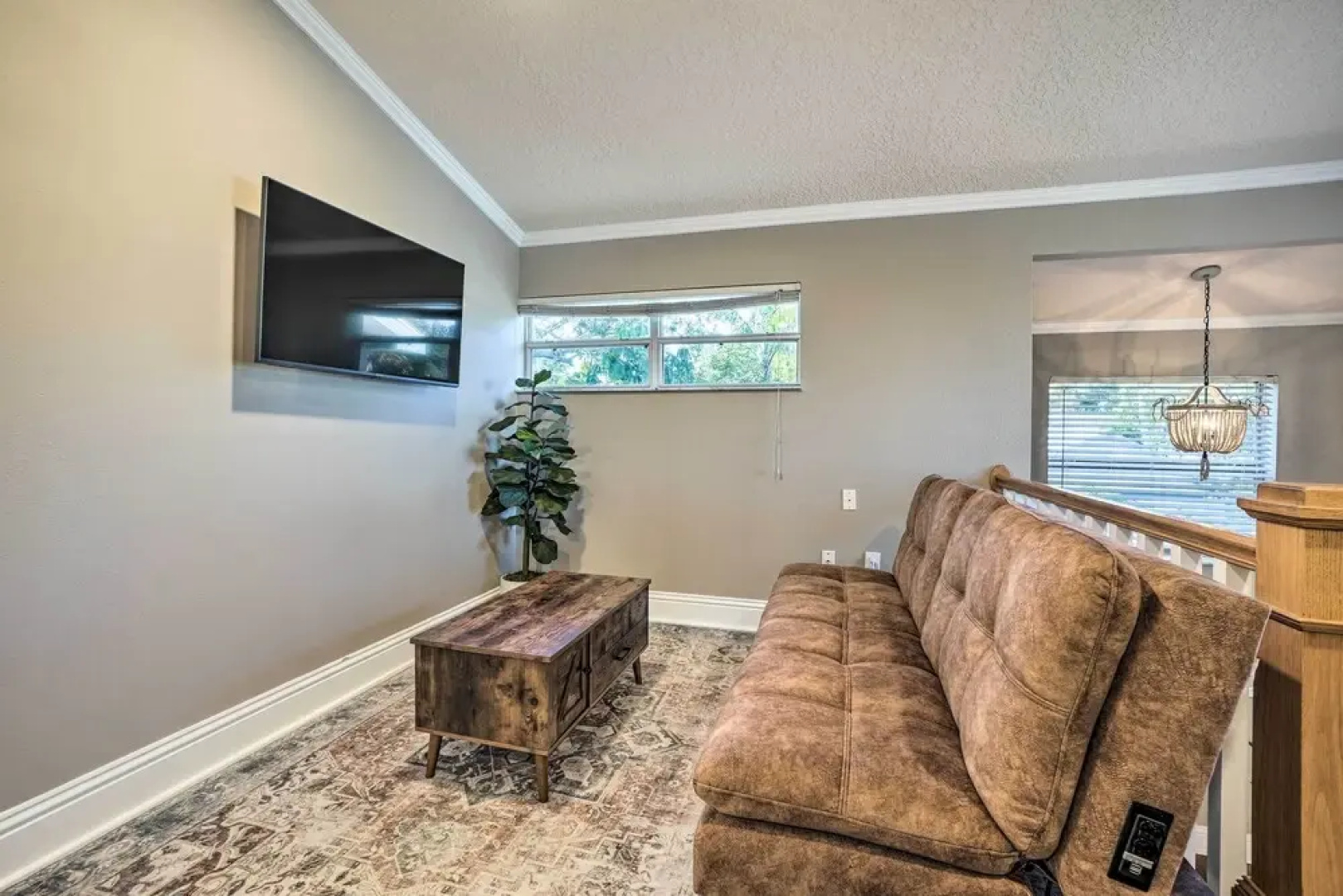 Charming Port Richey Retreat w/ Shared Dock