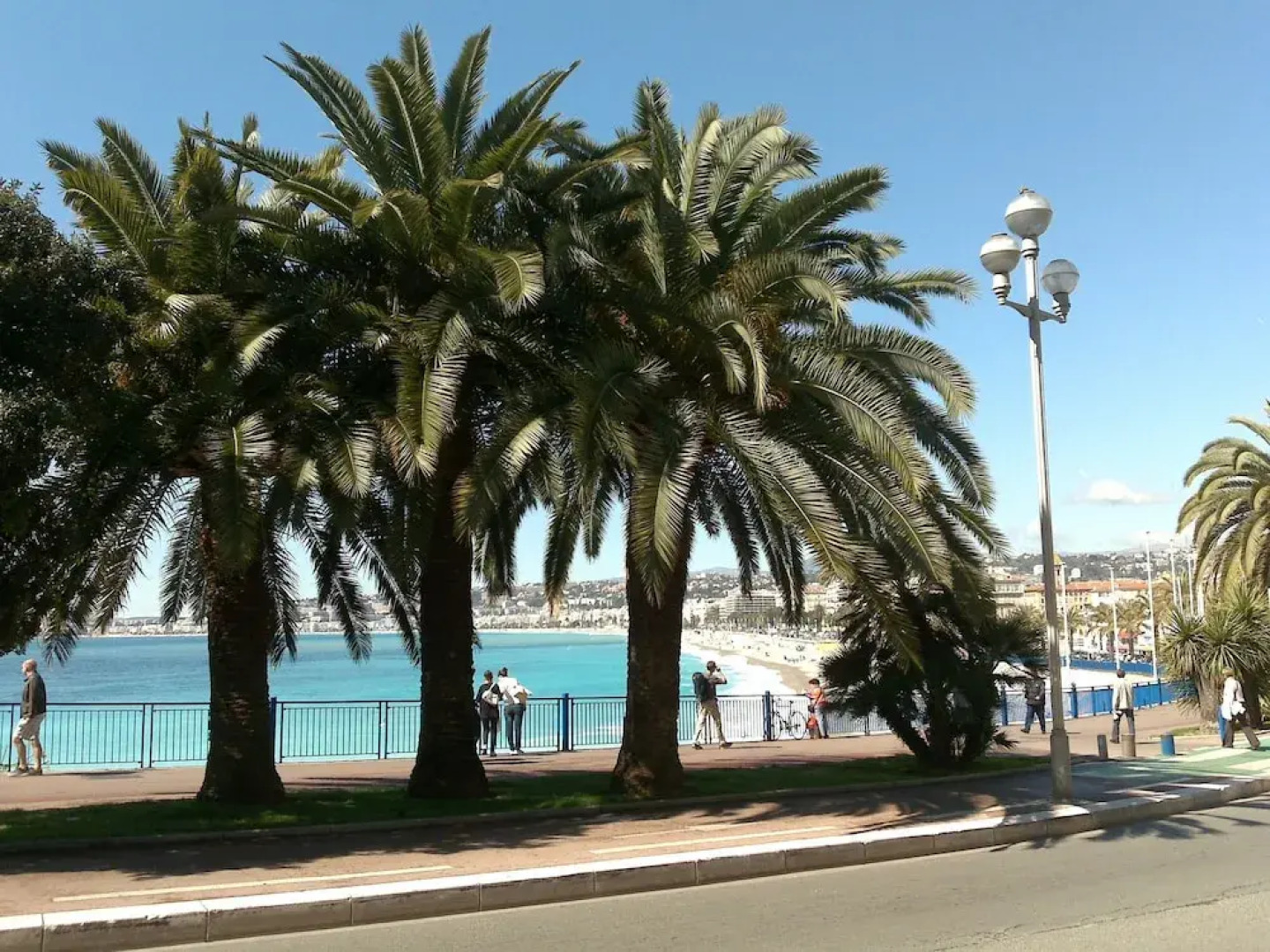 Snug Holiday Home With Terrace, Garden, Garden Furniture