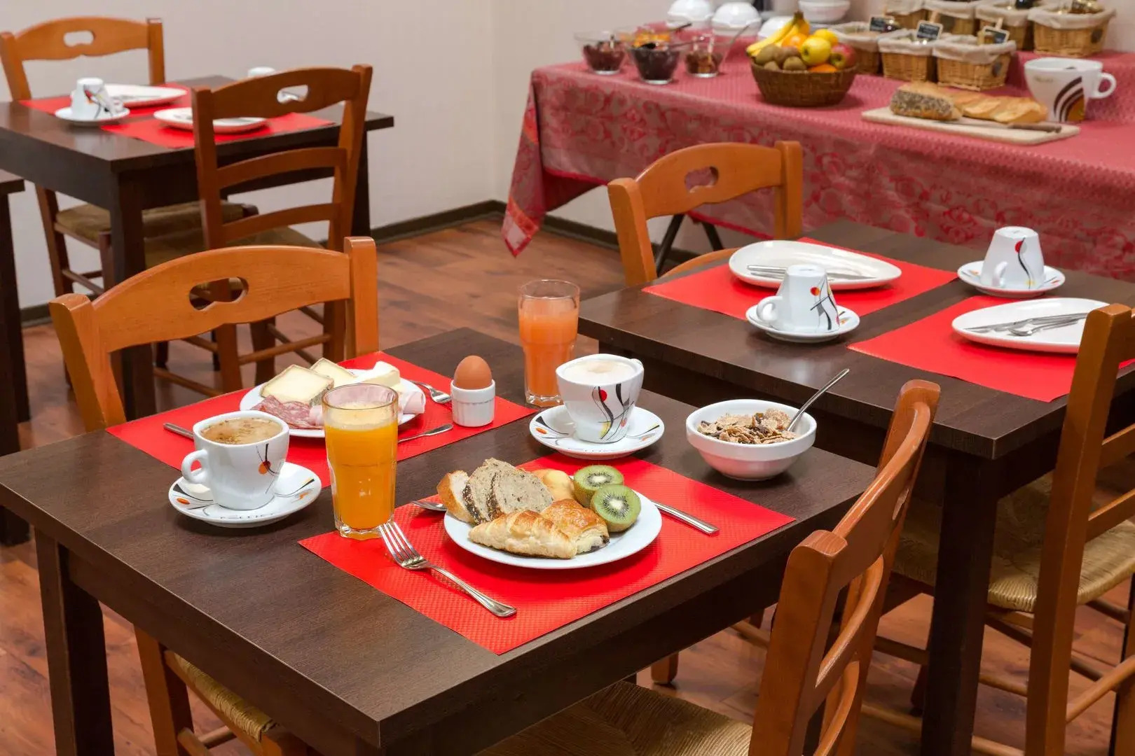 The Originals City, Hôtel L'Iroko