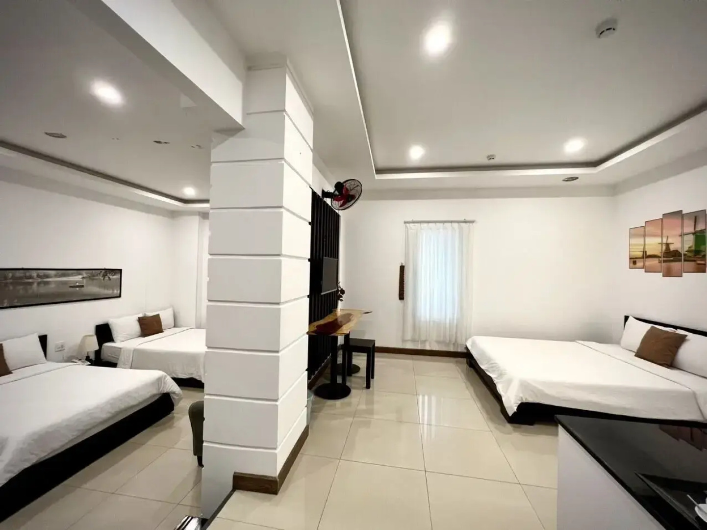 Phuong Dong Hotel & Apartment