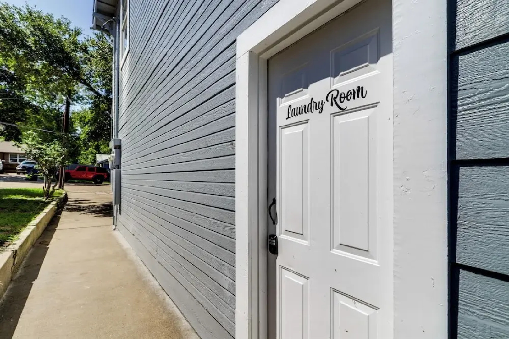 Wine Tours & Antiquing: Townhome Near Dtwn Brenham