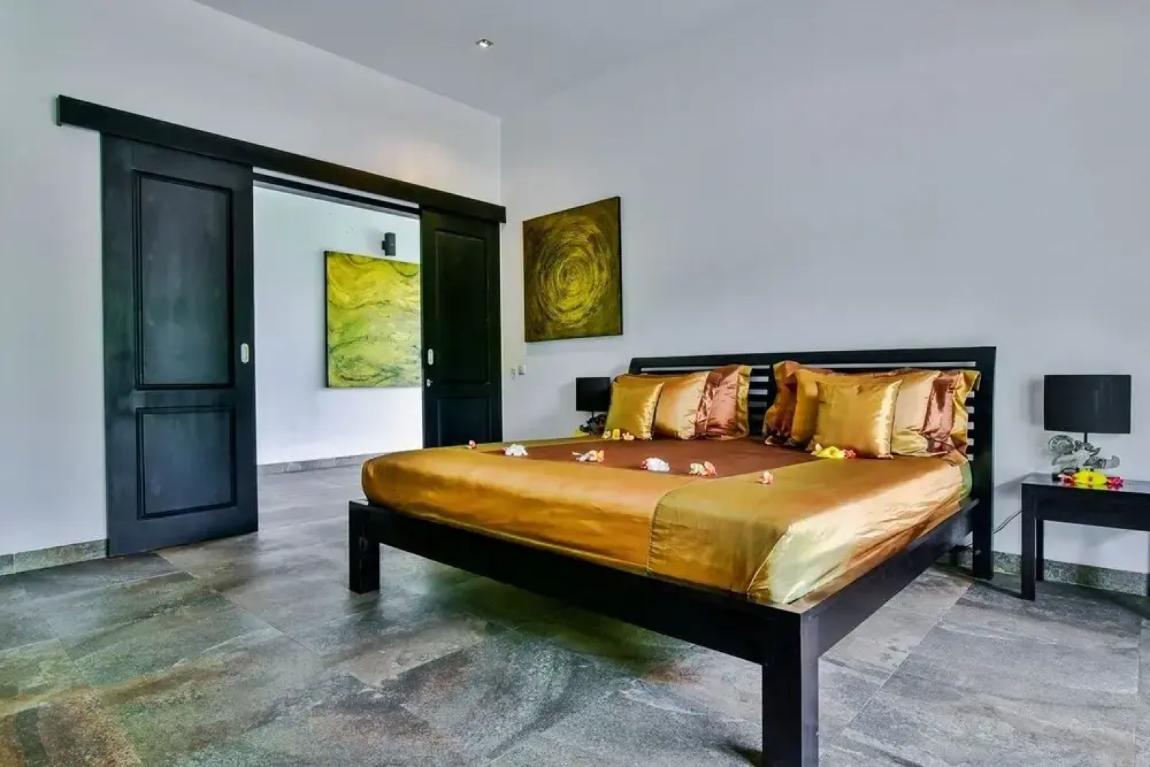 Lovina Residence