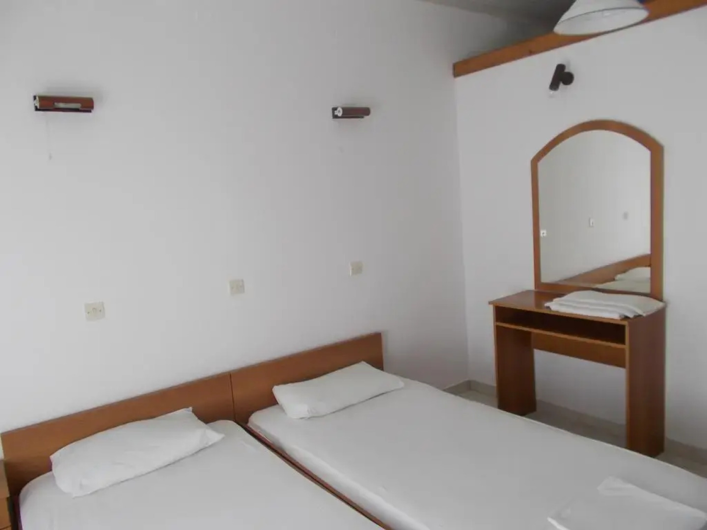 Fragkos Doukas Rooms