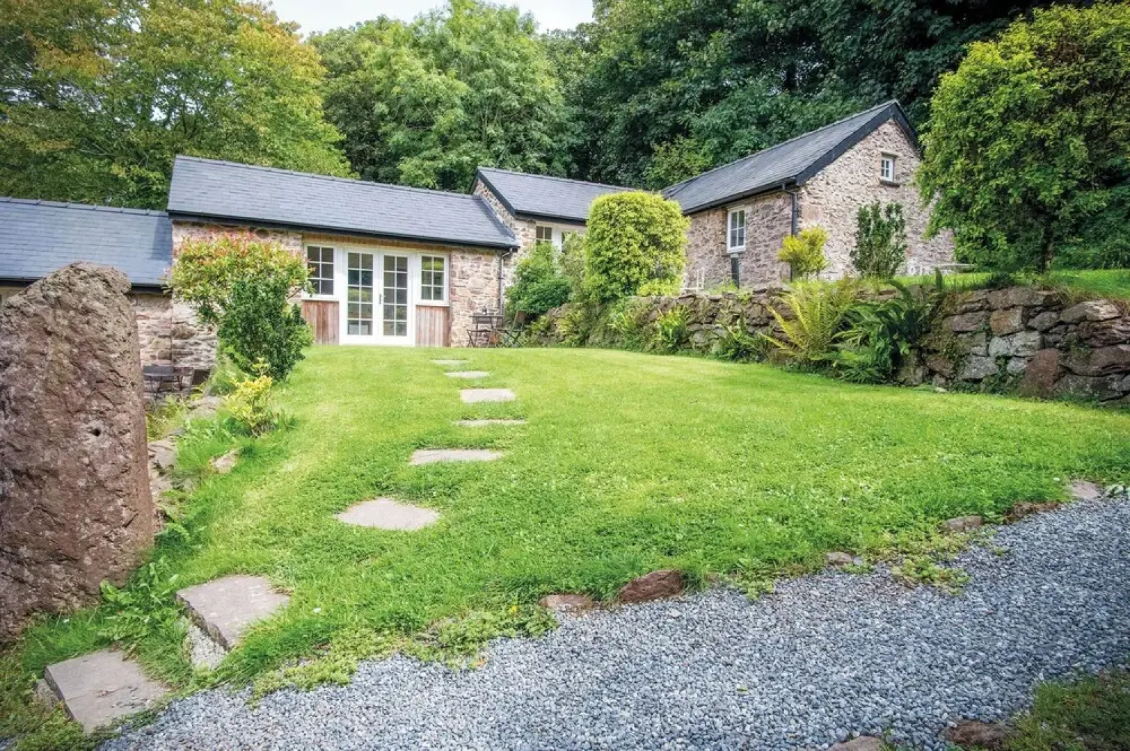 Gofan - 1 Bedroom Studio - St Ishmael's