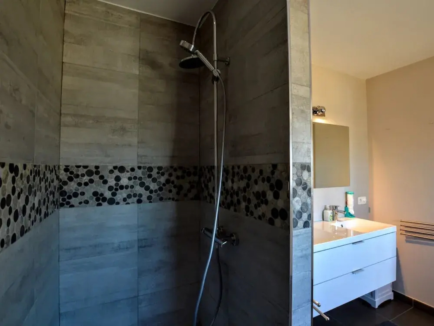 Modern Villa with Private Garden in Awan