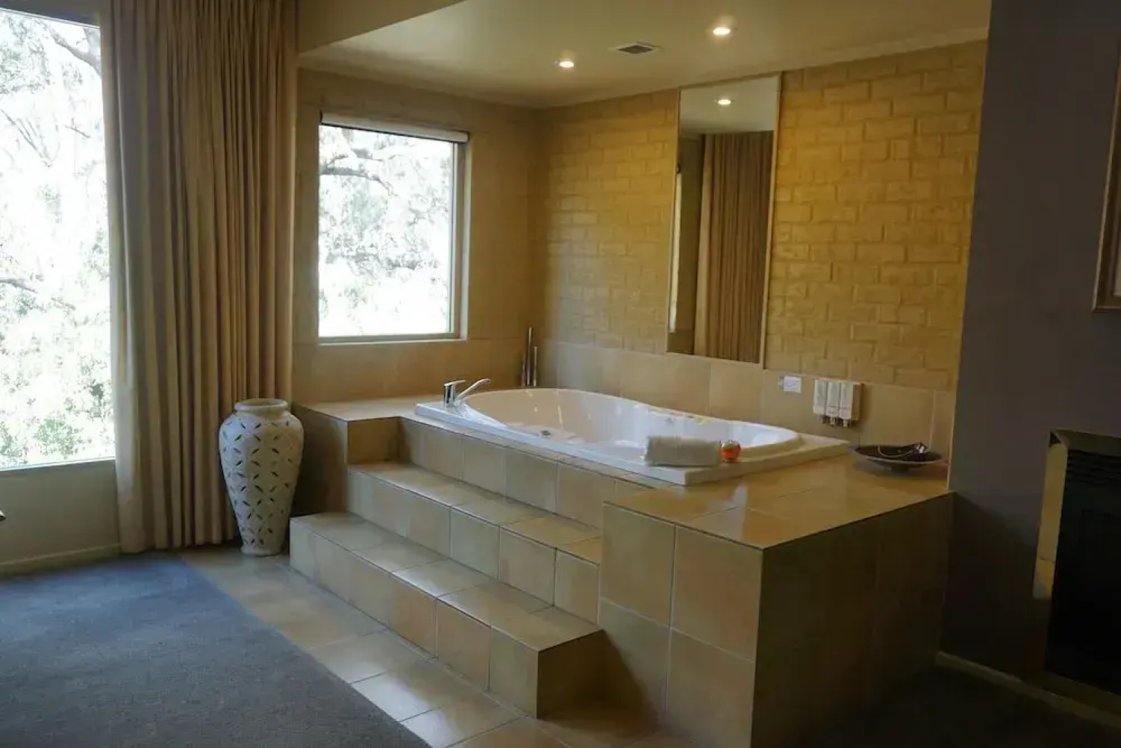 Madison Spa Motel - Adults Only