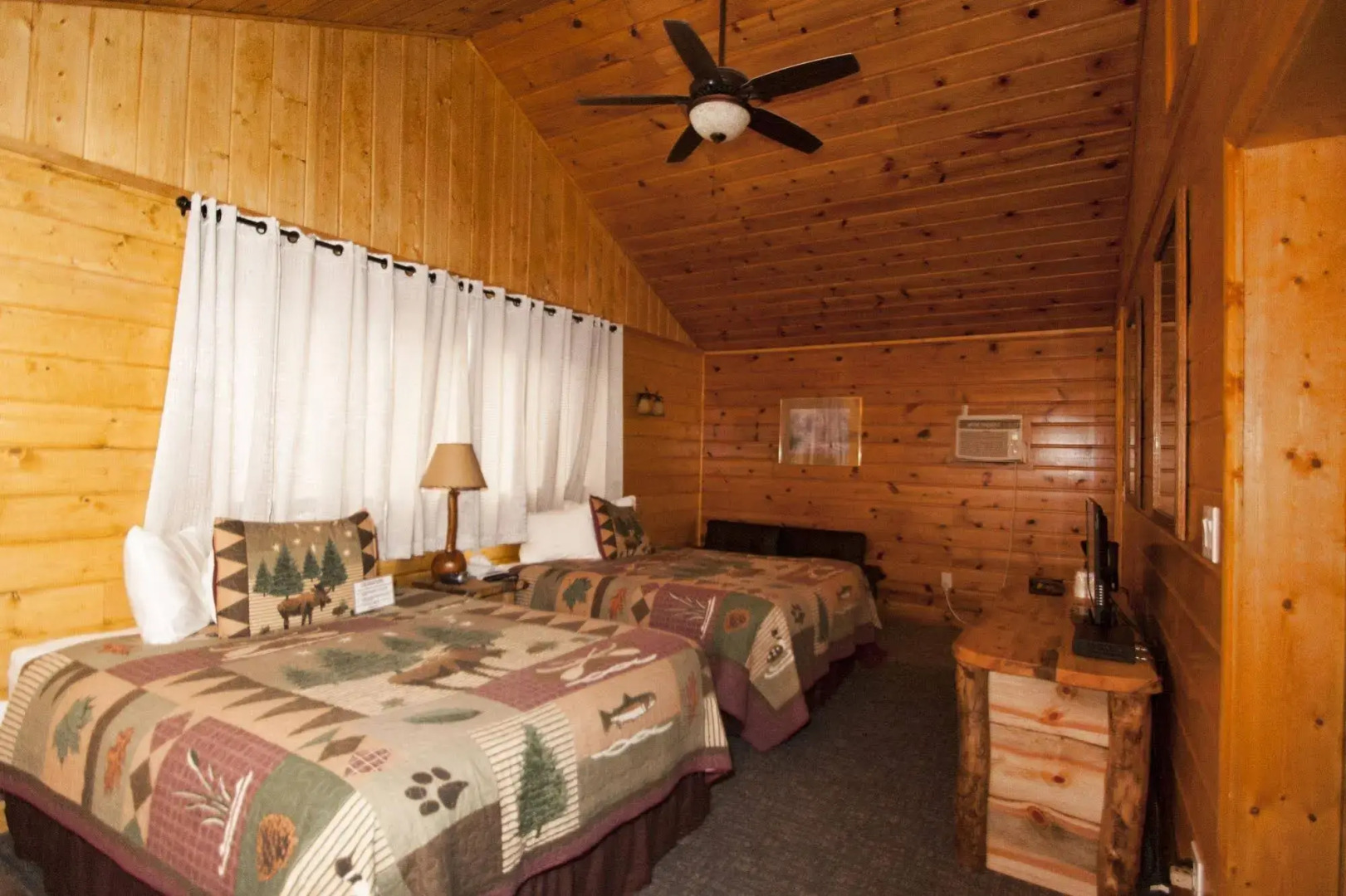 Yellowstone Valley Inn