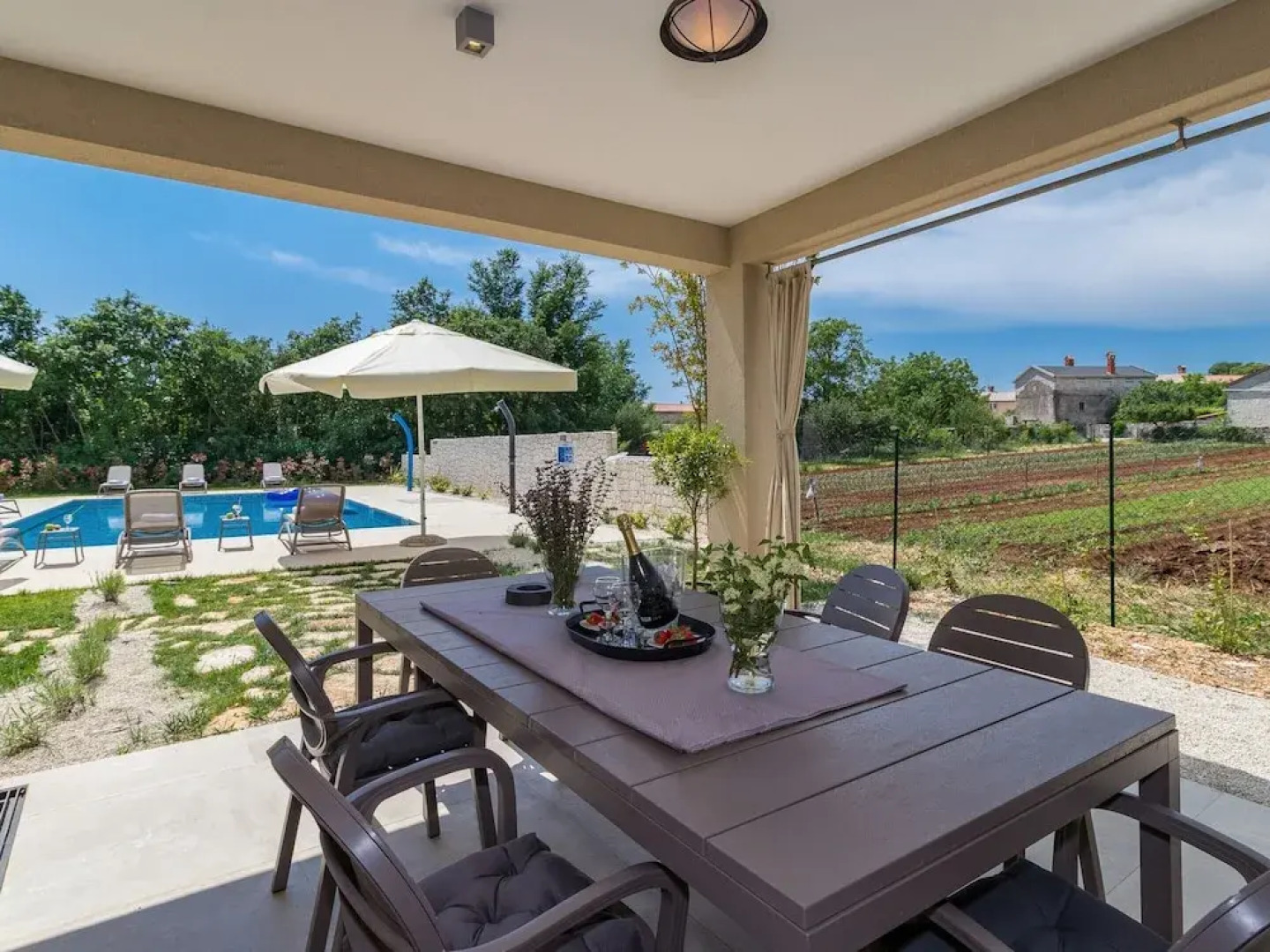 Luxurious Villa in Butkovici with Pool & Hot Tub