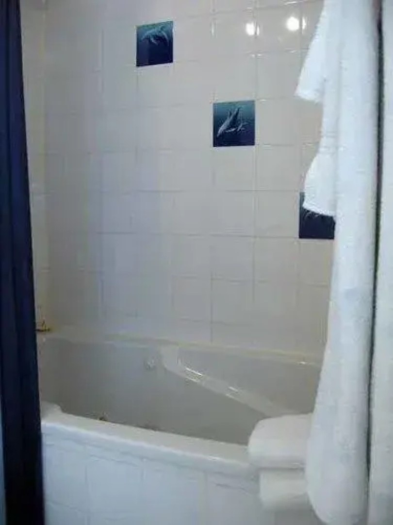 3 Moonlight Beach Suites