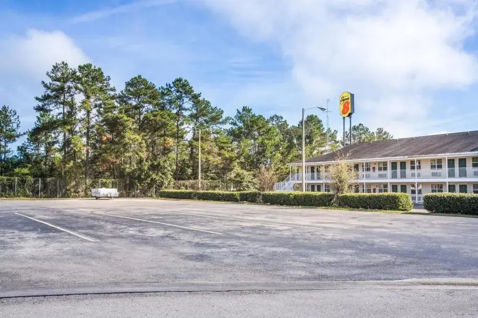 Super 8 Motel - Monticello