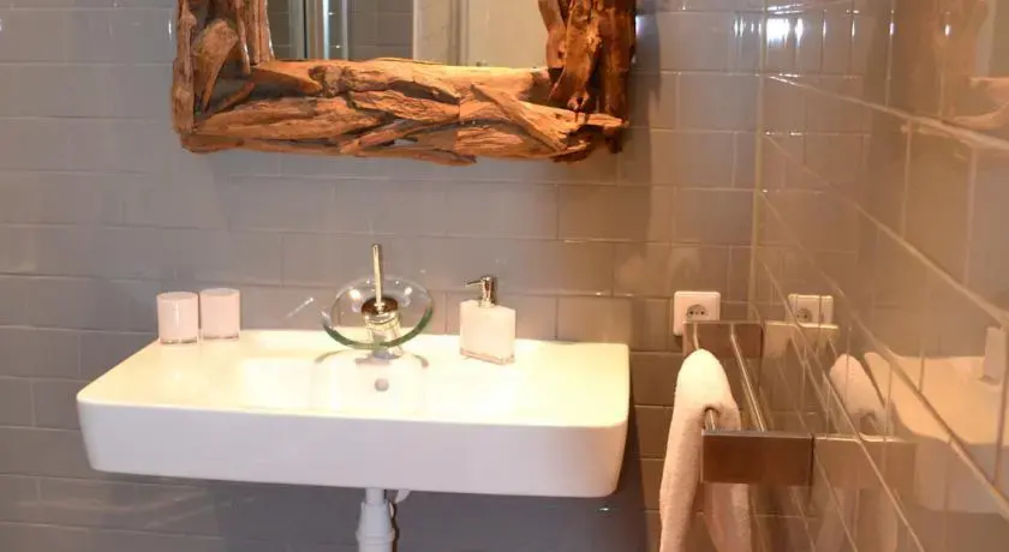 Bed & Breakfast FlowerZzz...