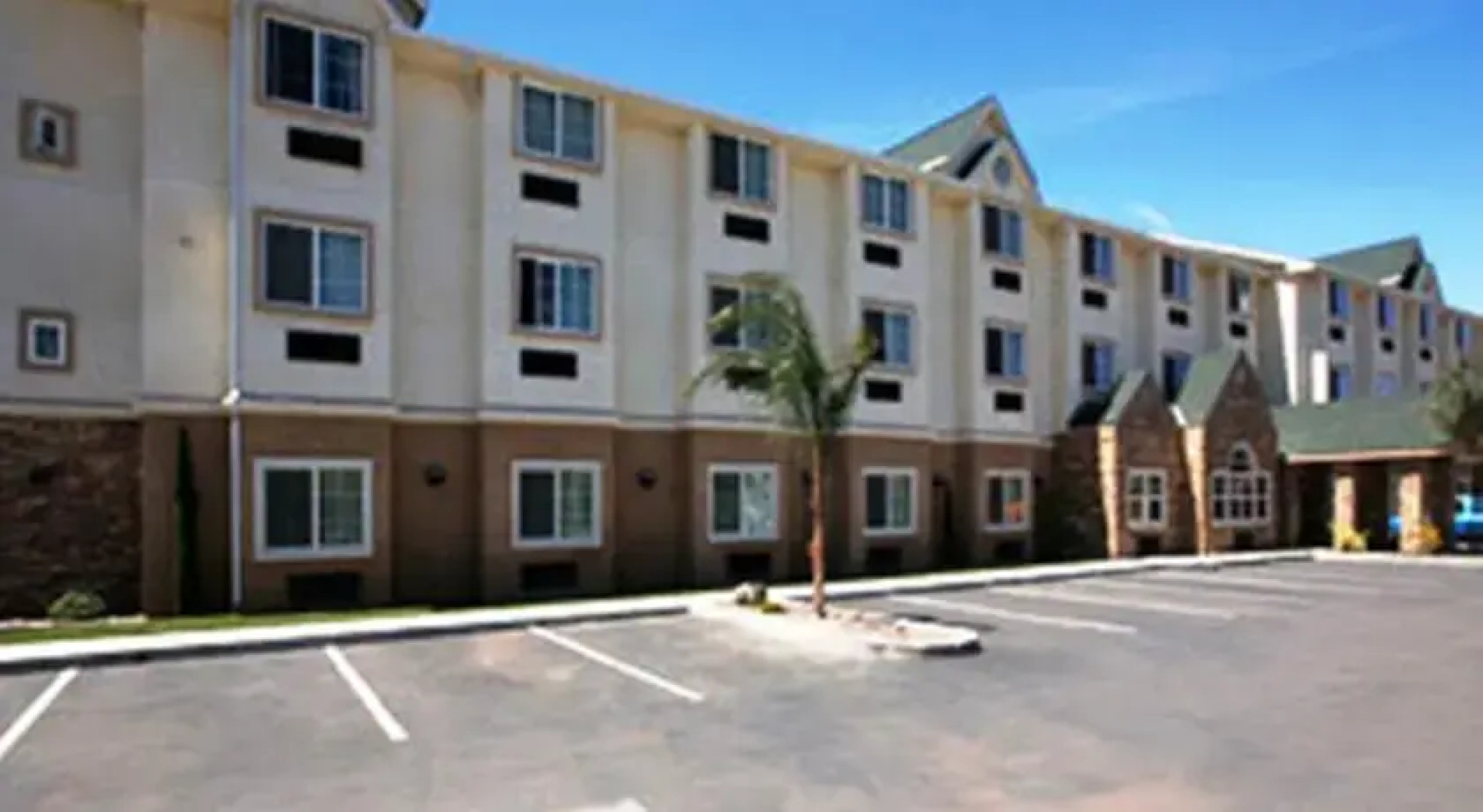 Microtel Inn & Suites