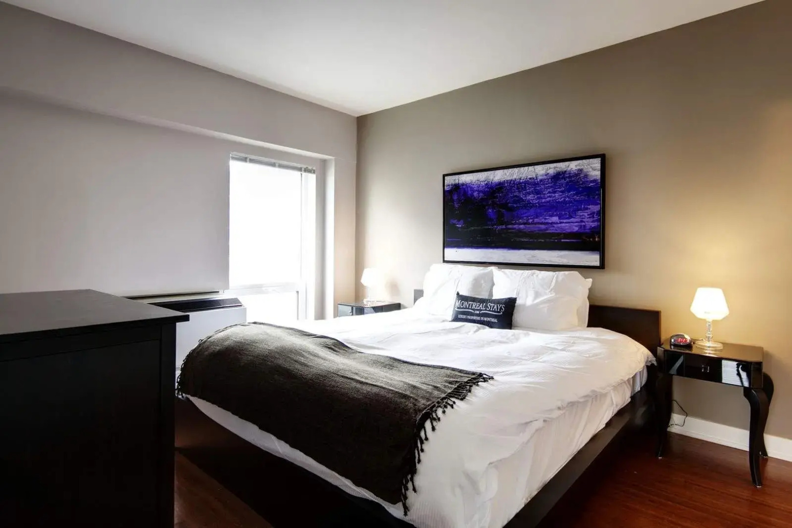 Montreal Convention Centre Apartments