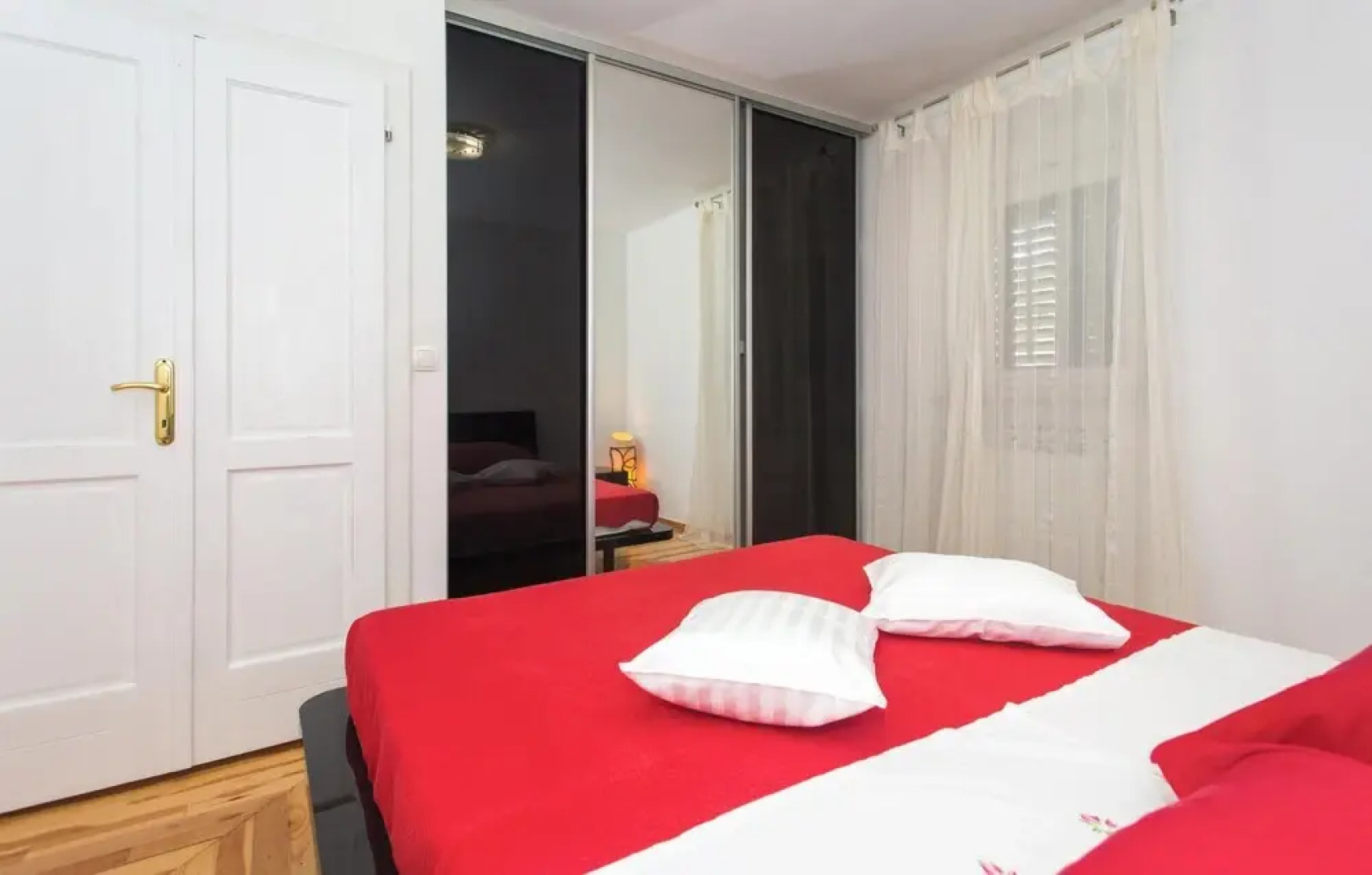 Beautiful Home in Sinj with Hot Tub, 4 Bedrooms & Outdoor Swimming Pool