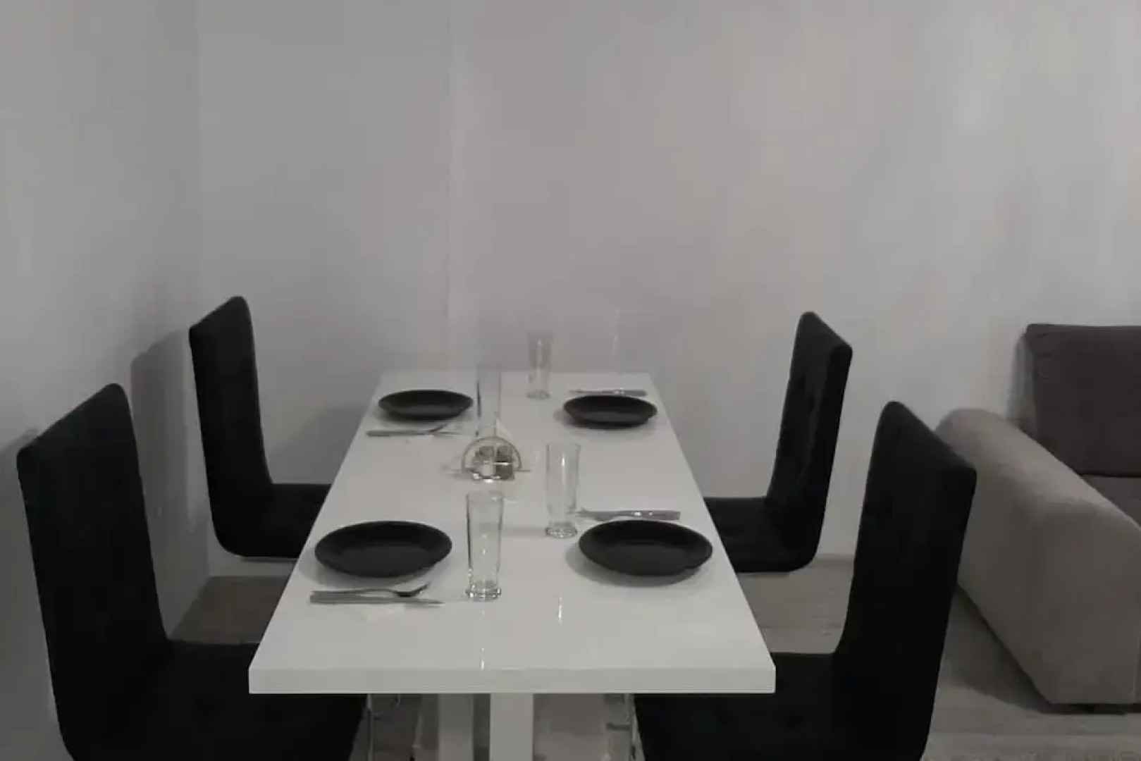 2 Bed-aircon-free Parking-city Centre