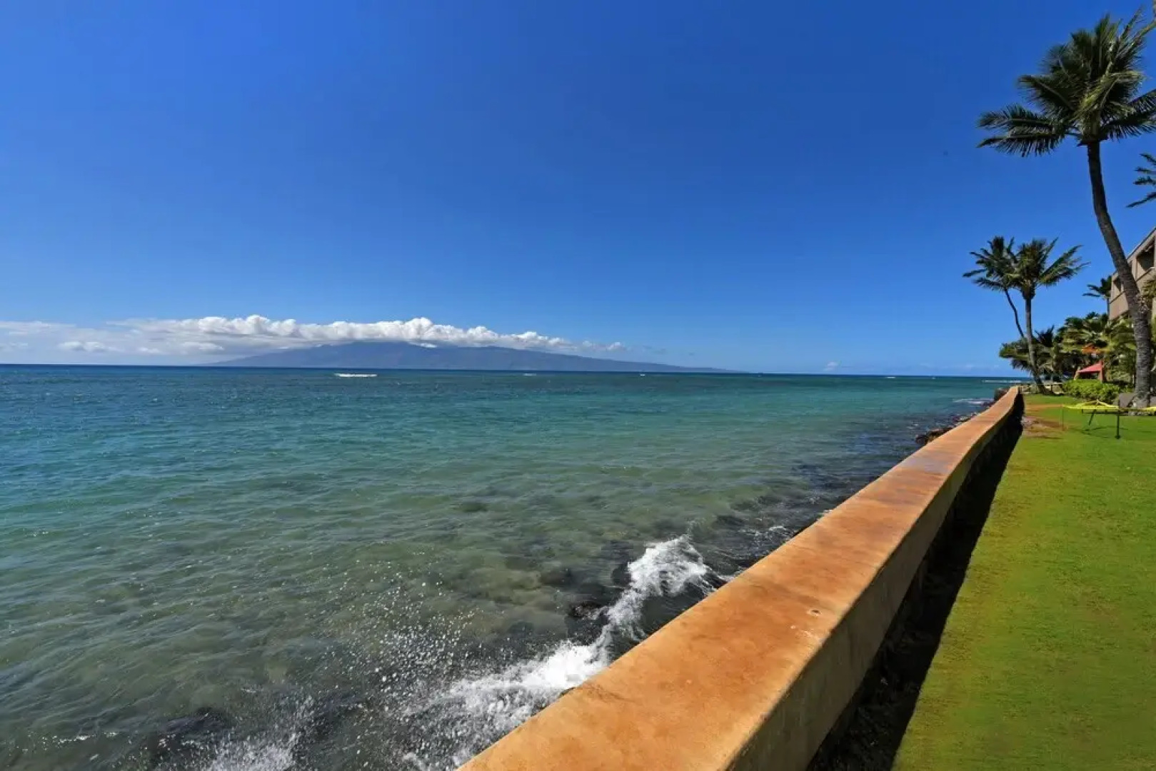 Pohailani 131 by RedAwning