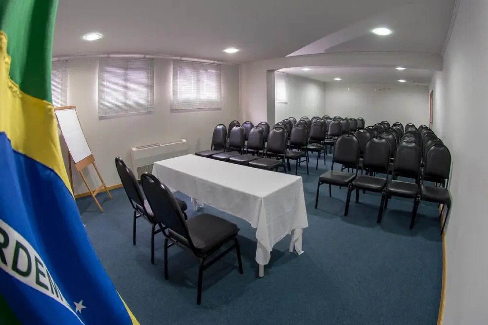 Lagoa Serena Flat Hotel