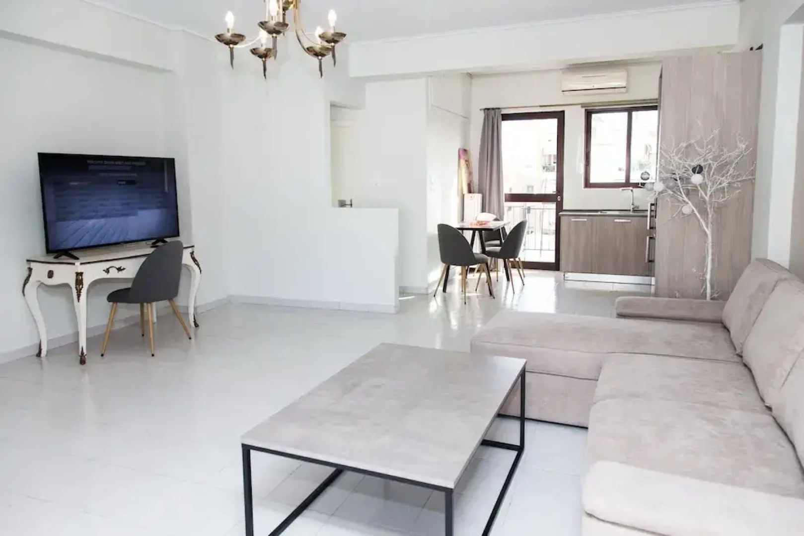 Gorgeous apt in Faliro with view