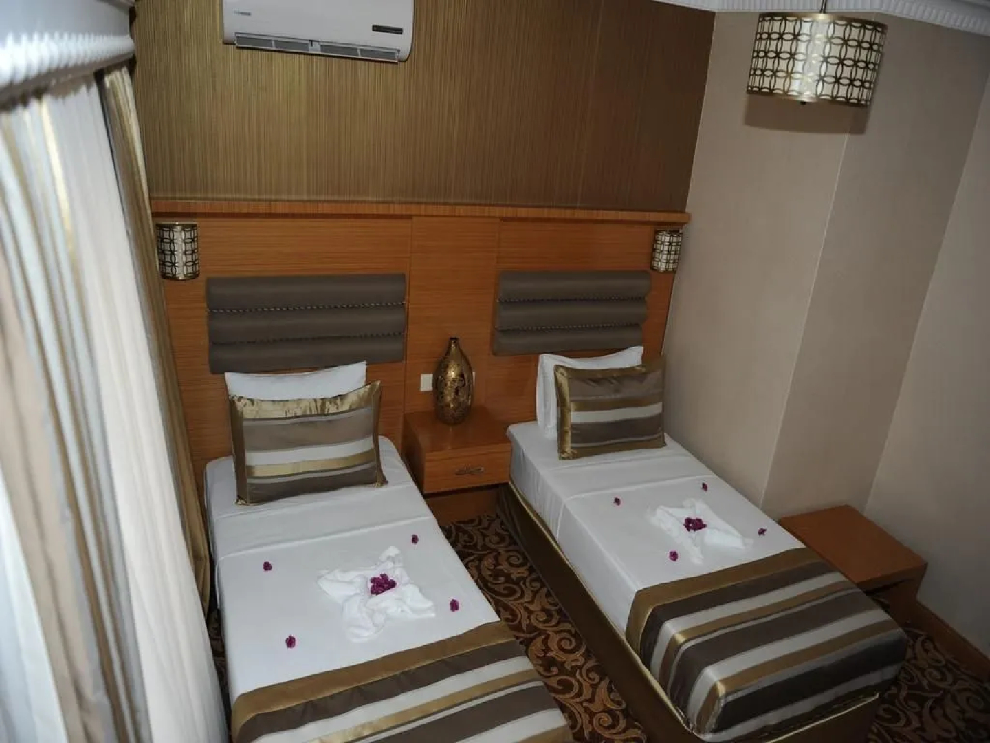 Alfa Hotel