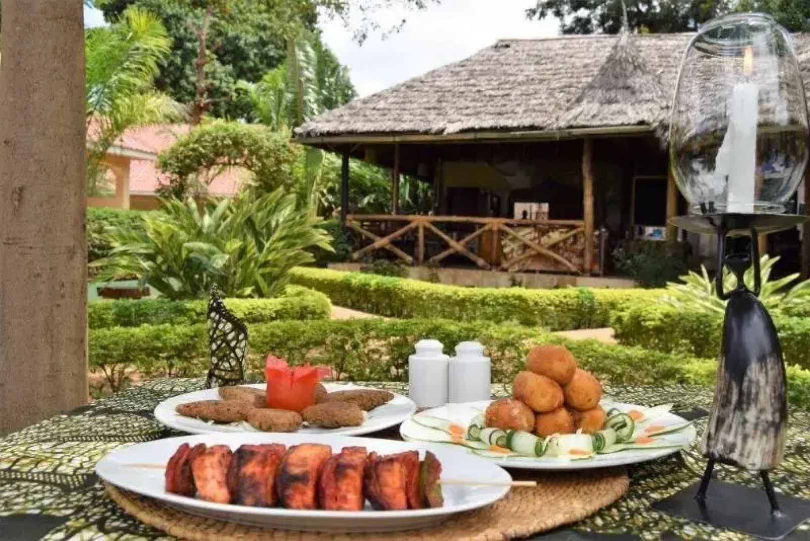Chanya Lodge.