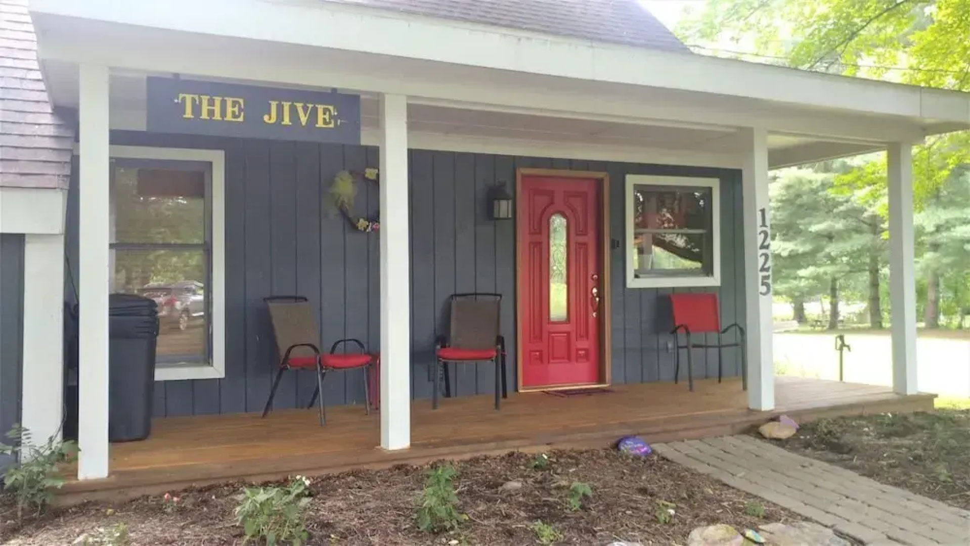 The Jive - Christophers_riverside_cabin