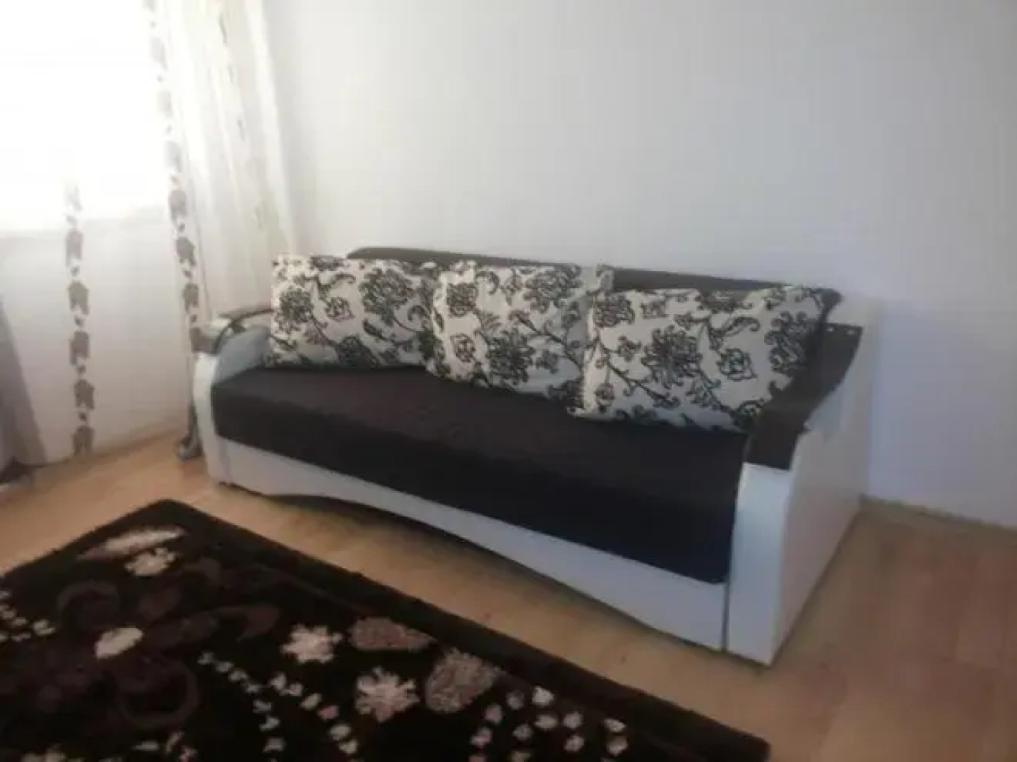 Apartament Central Strada Stefan Cel Mare Etaj 4