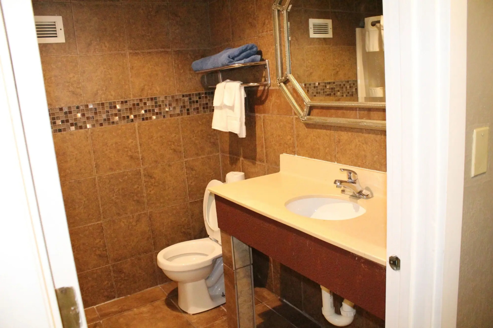 New Bedford Inn and Suites