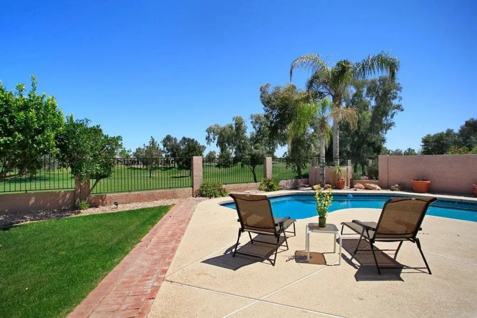 Chandler - 4 Bedroom Home - Chandler