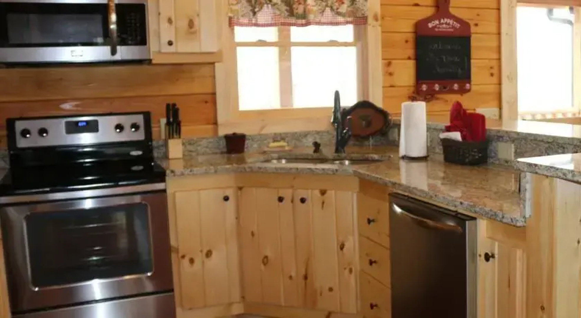 Holiday Home Let the Good Times Roll