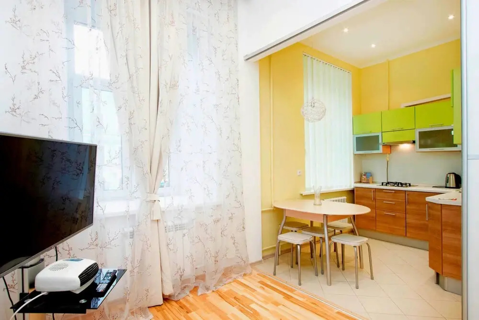 Апартаменты «Feelathome Невский»