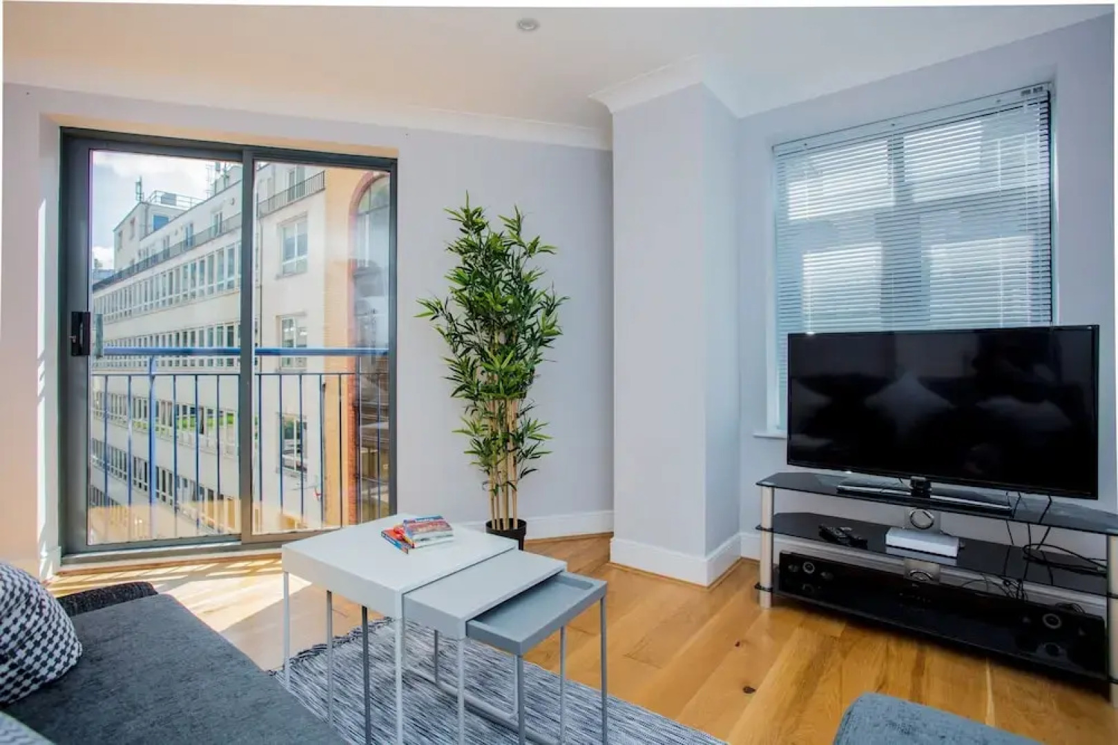 2 Bedroom Flat In East London
