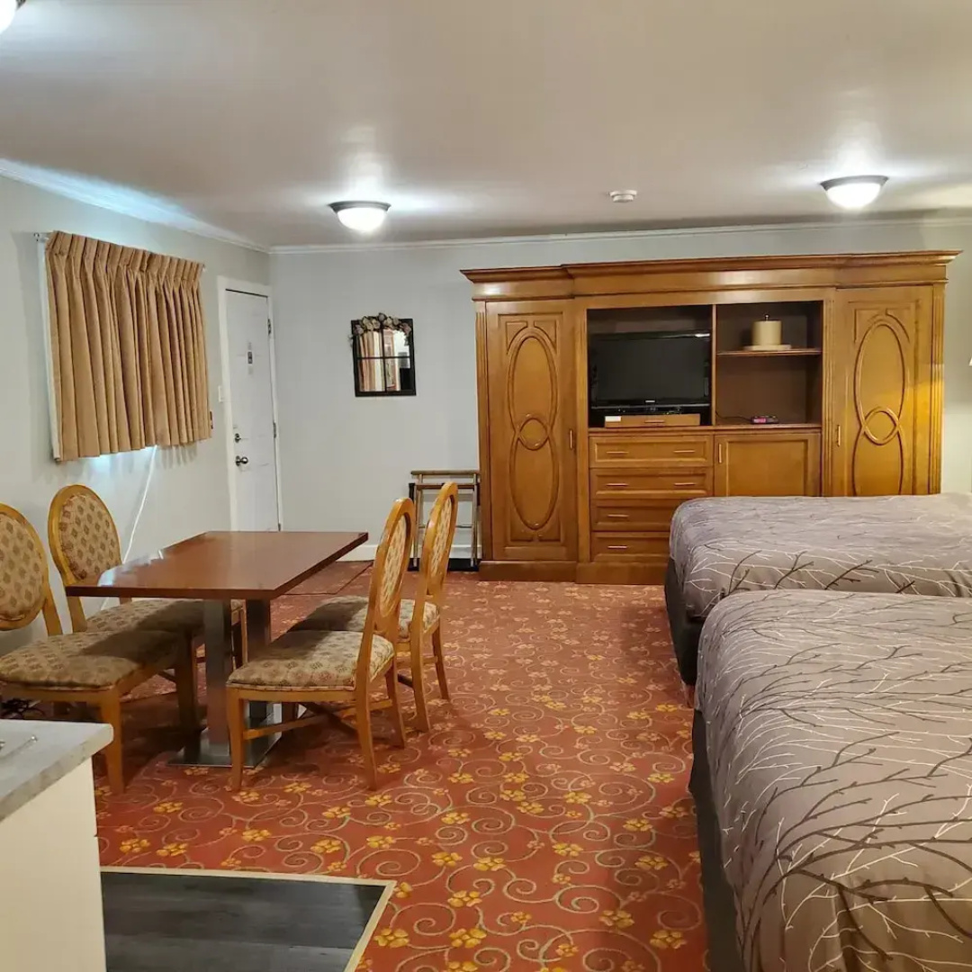 Stay Easy Inn