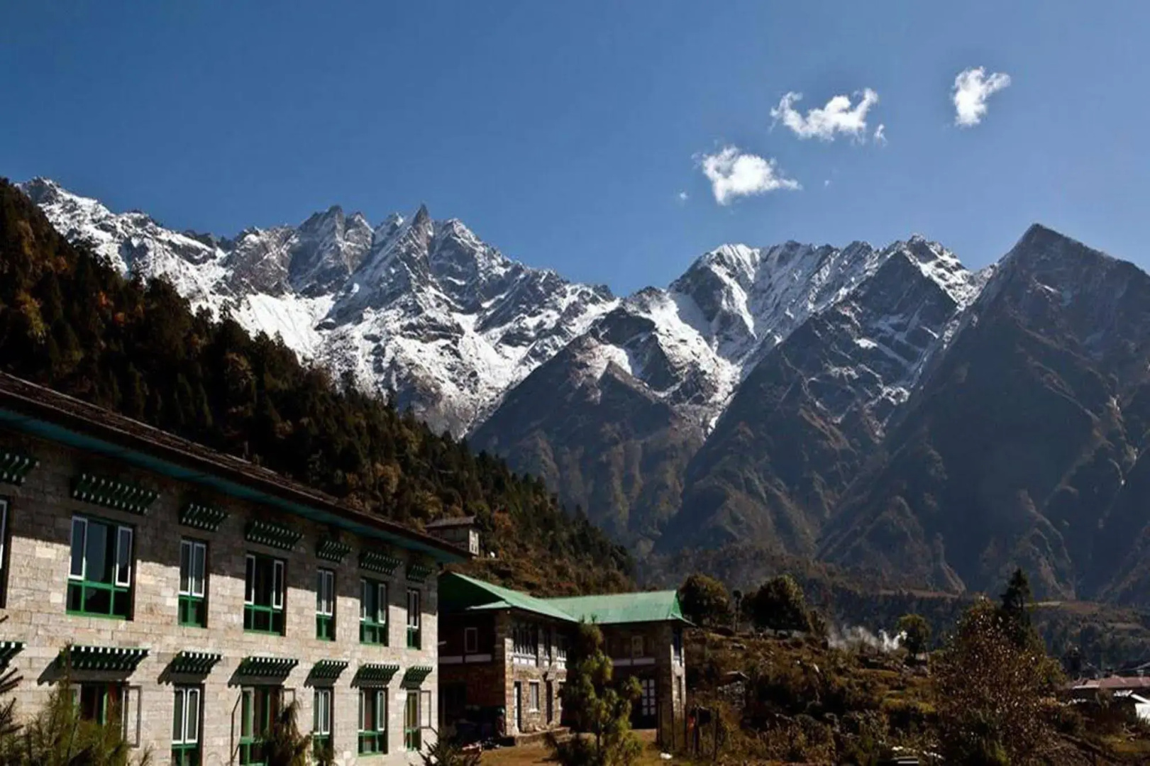 Yeti Mountain Home Phakding