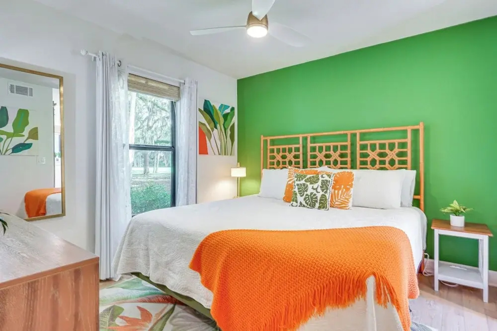 Luxe Tropical Resort Escape - Beaches Nearby!