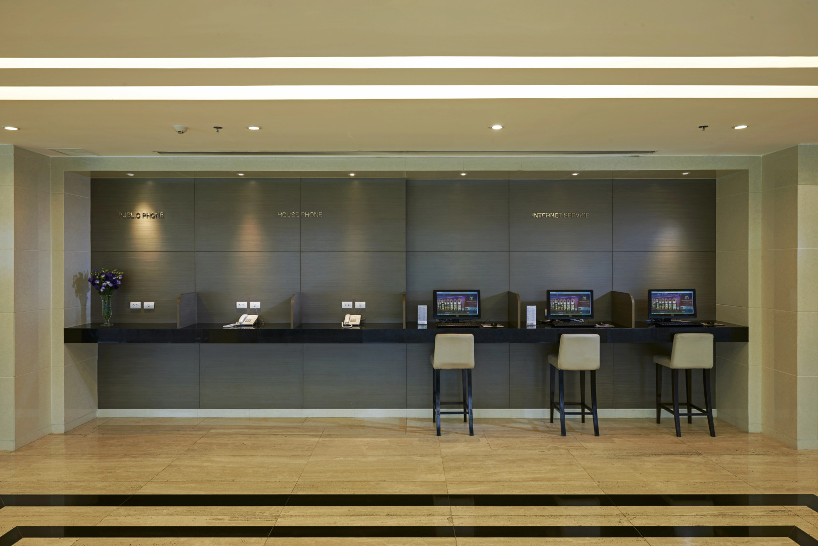 Mandarin Hotel Managed by Centre Point