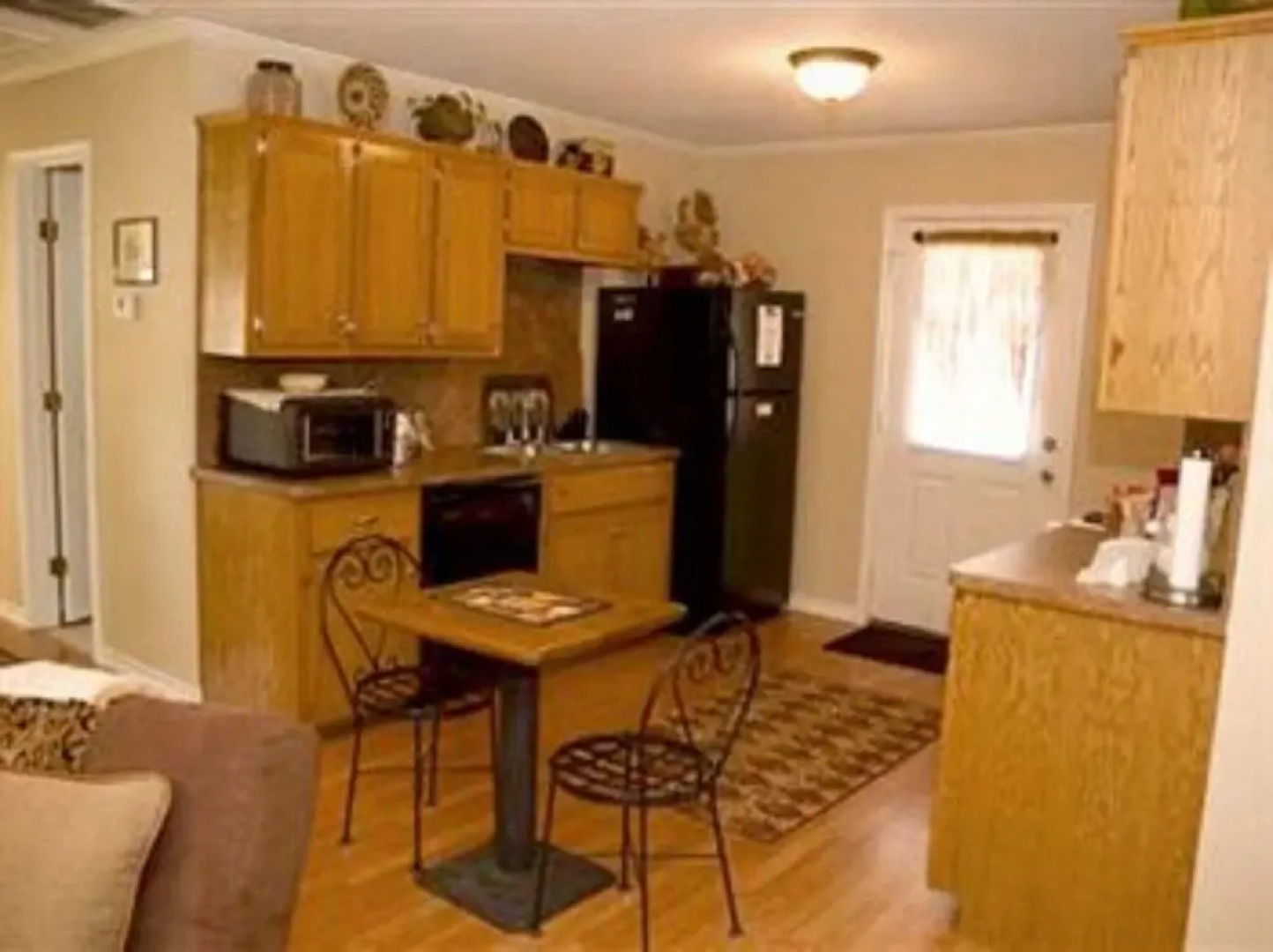 River Rock Bed and Breakfast Cottages