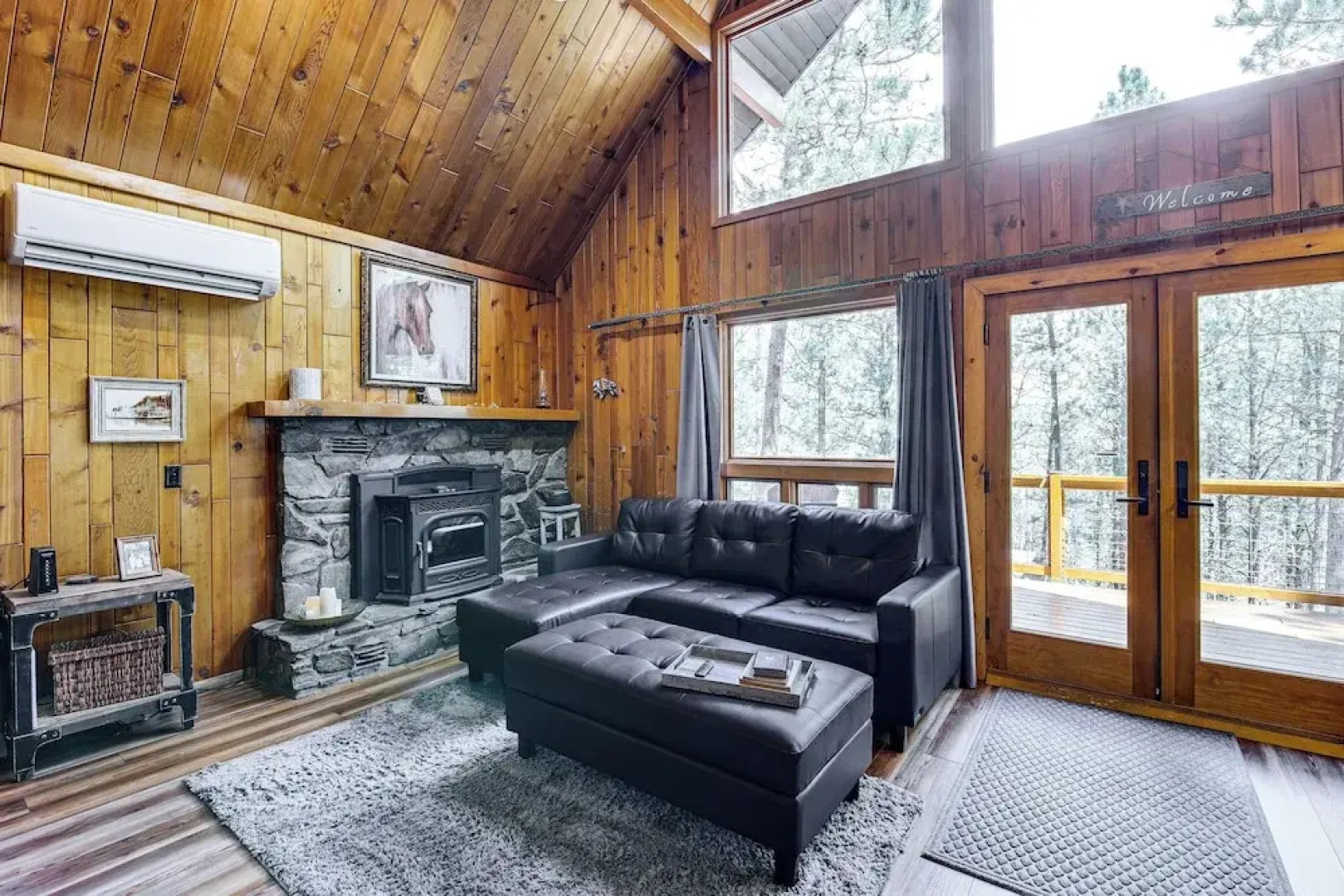 Modern Black Hills Cabin w/ Loft & Wraparound Deck