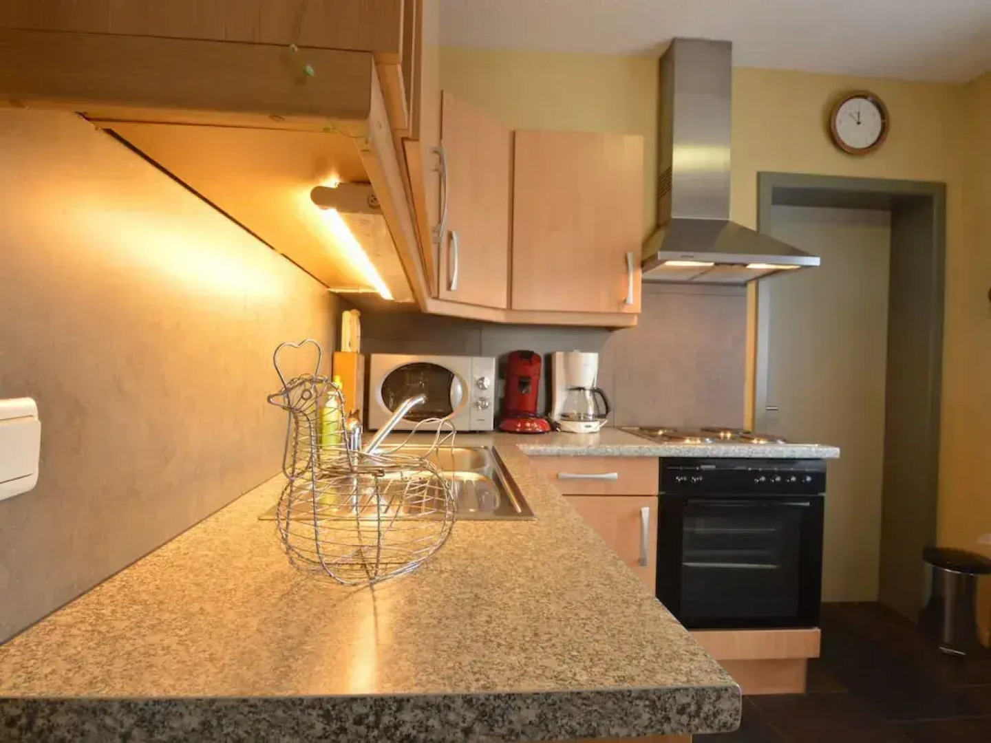 Apartment in Liege With Sauna & Hot Tub