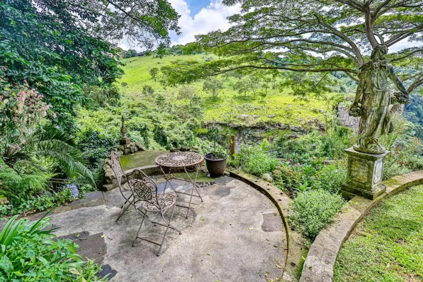 Macleod House Guest Cottage (Adults Only)